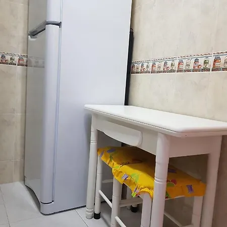 Piso Cerca A La Catedral 3*